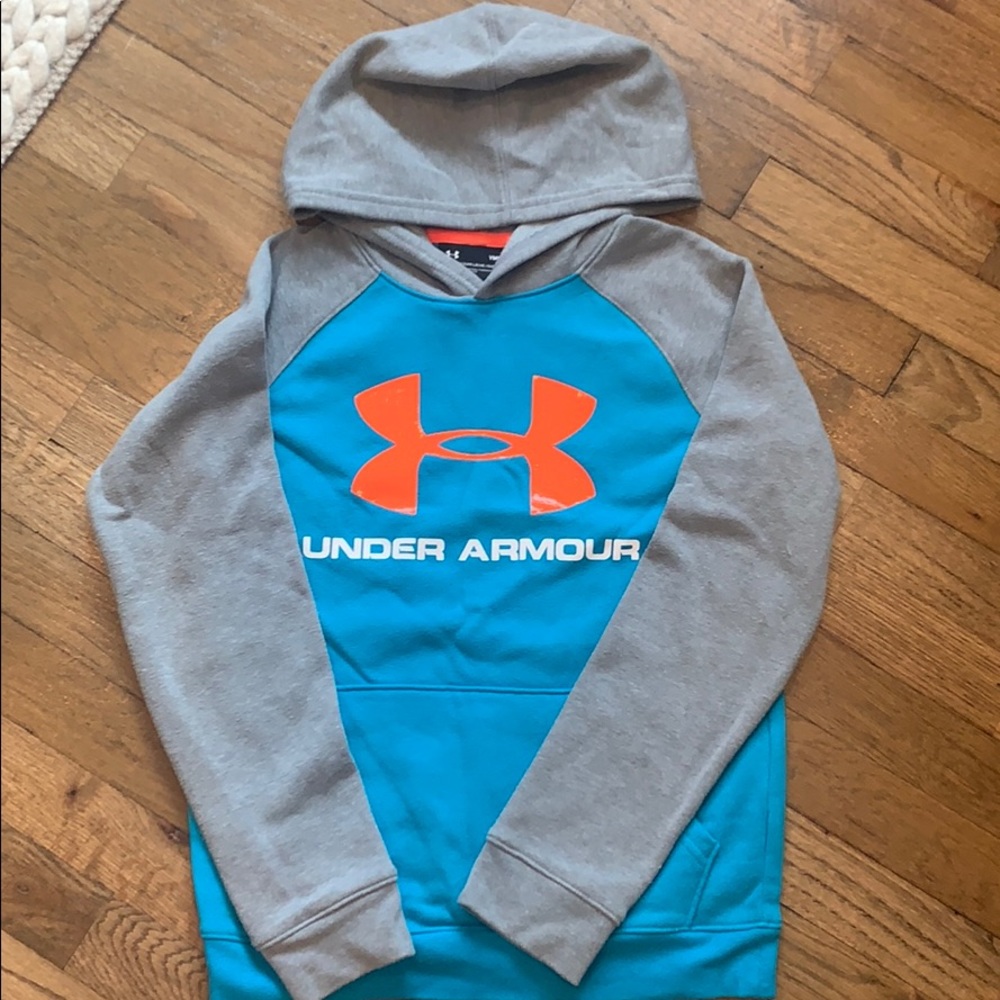 Under Armour sweatshirt size medium